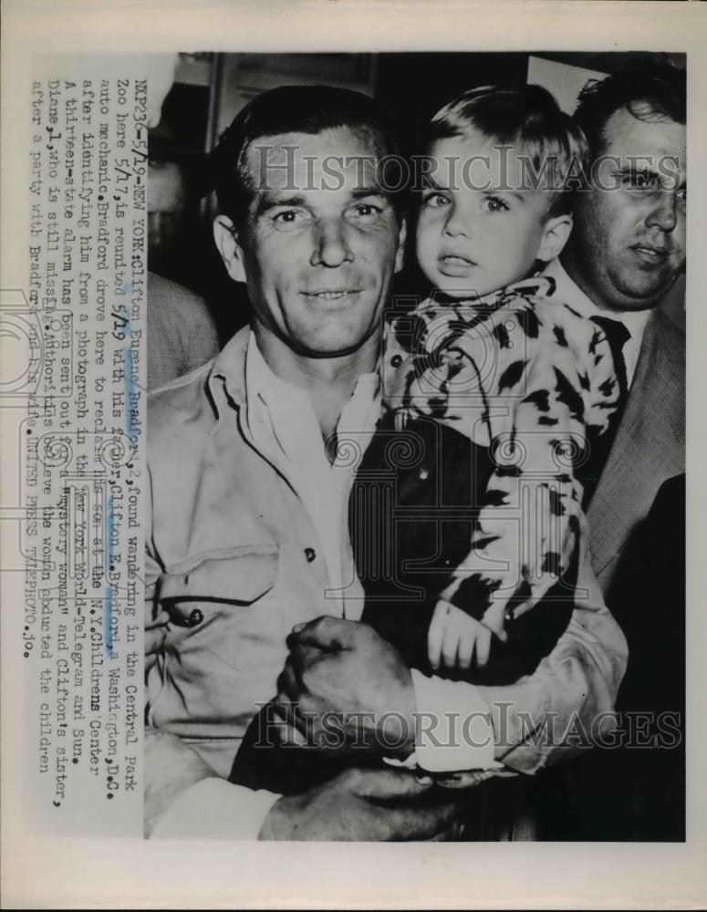 1953 Press Photo Clifton Eugene Bradford lsot boy returned to dad in NY - Historic Images