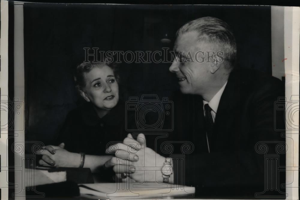 1958 Press Photo Rep. Coya Knutson and Husband Andy testified at House Committee - Historic Images