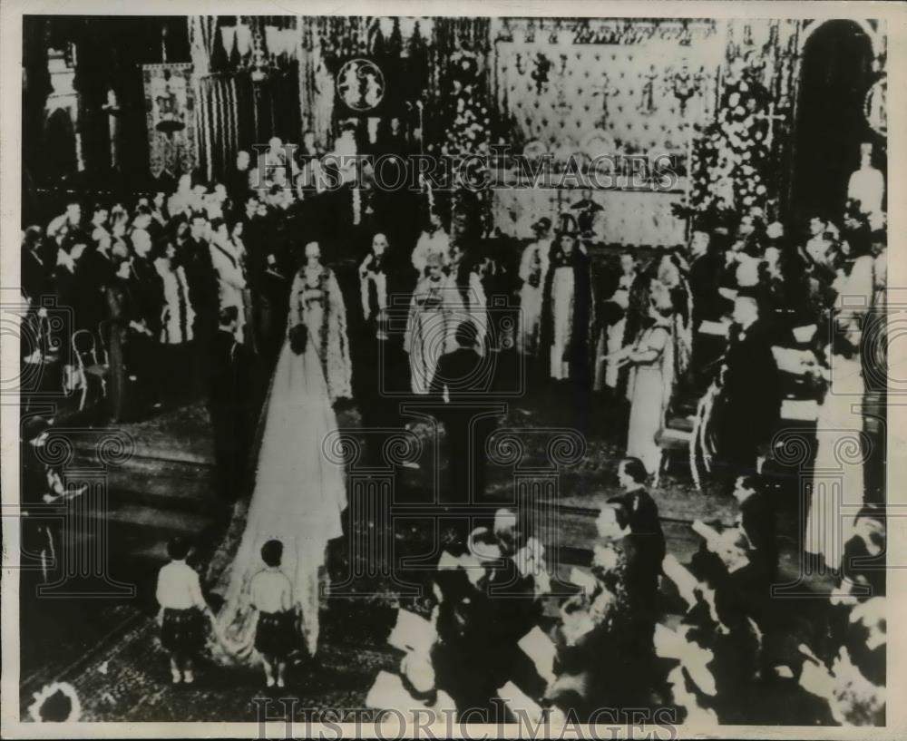 1947 Press Photo Princess Elizabeth weds Duke of Edinburgh at Westminster Abbey - Historic Images