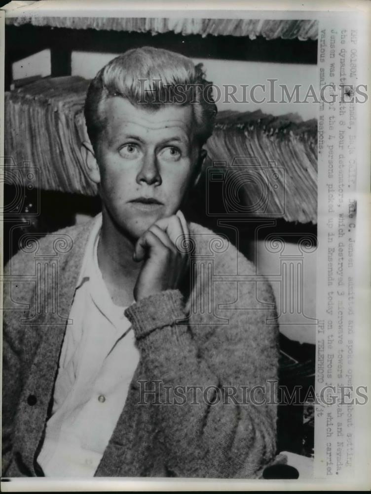 1961 Press Photo Dale C Jensen jailed for blowing up towers in Baja California - Historic Images