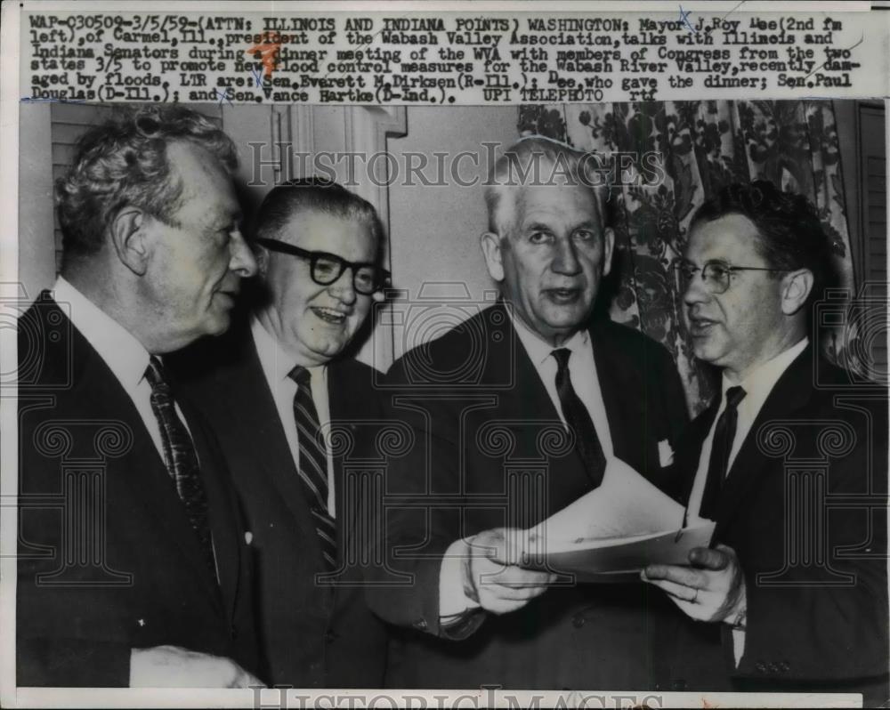 1959 Press Photo Mayor J.Roy Dee of Carmel Ill.with Illnois &amp; Indiana Senators. - Historic Images