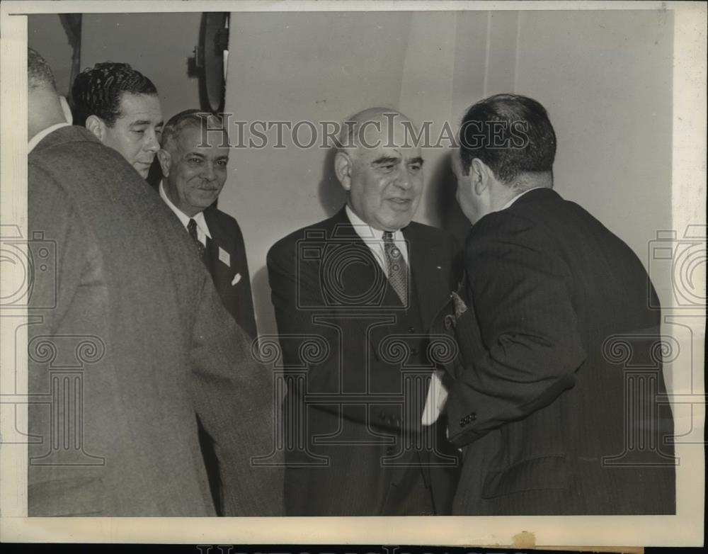 1943 Press Photo NY Gov Herbert Lehman director of UNRAA, Rafael De la Colina - Historic Images