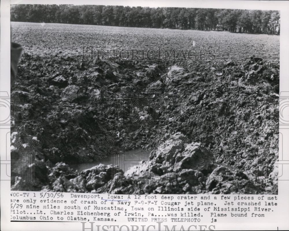 1956 Press Photo Deep Creater evidence of crash of Navy F-9 -F-Y Cougar Jet - Historic Images