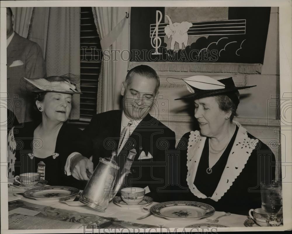 1940 Press Photo Mrs Bertha Baer,Wight Green and Mary Silvis at GOP Convention - Historic Images