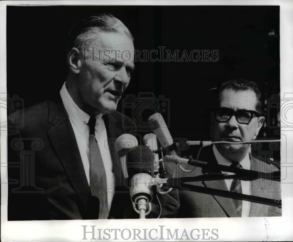 1969 Press Photo US Ambassador Henry Cabot Lodge at Paris Vietnam peace talks - Historic Images