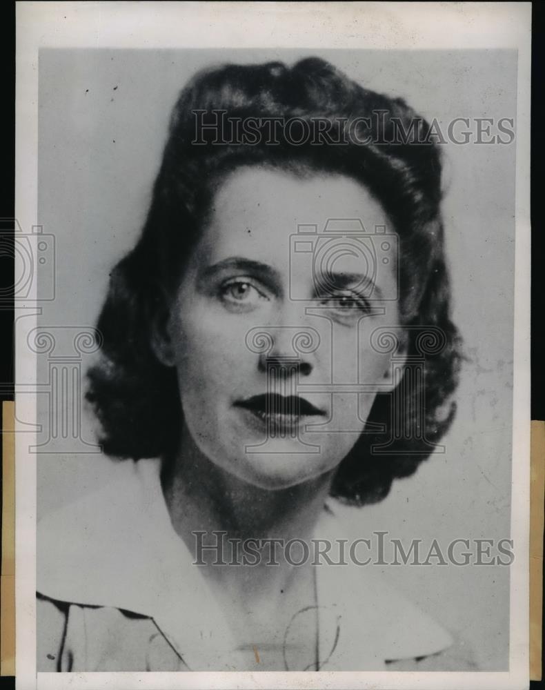 1946 Press Photo Lt Cmdr Bernice Ann Boner WAVE survived 90 ft jump into river - Historic Images