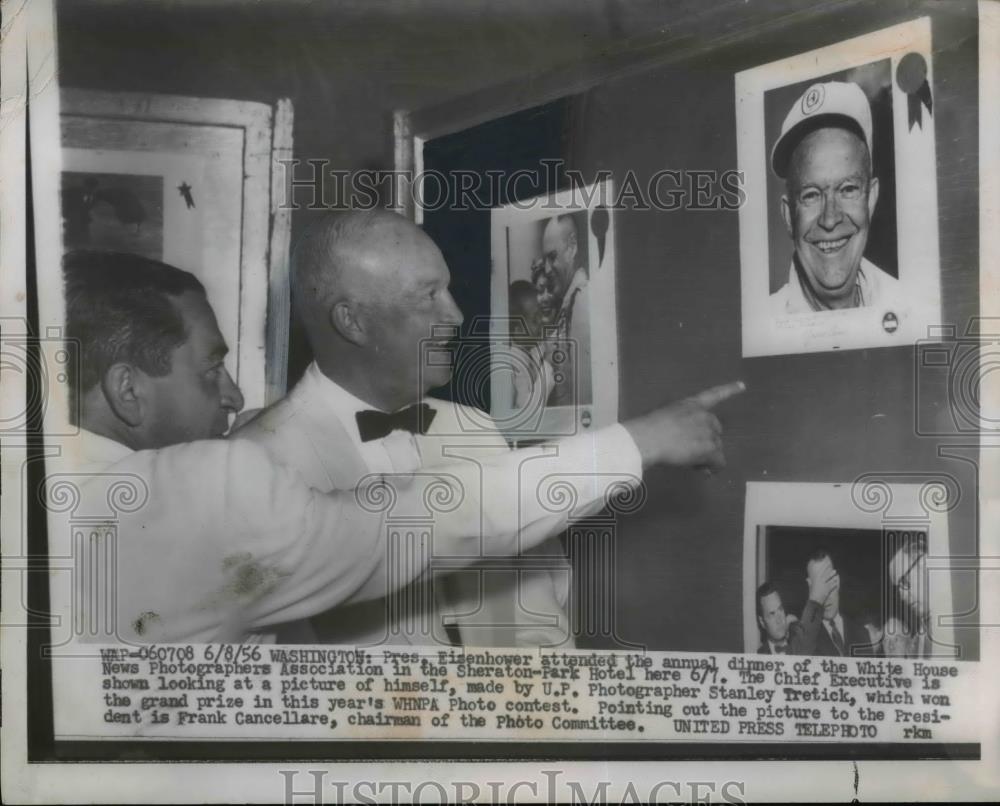 1956 Press Photo President Eisenhower &amp; UP photographer Stanley Tretick - Historic Images