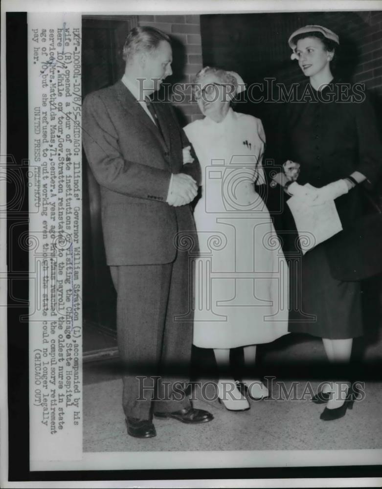 1955 Press Photo Illinois Goovernor &amp; Mrs William Strattonvisit Chicago Hospital - Historic Images