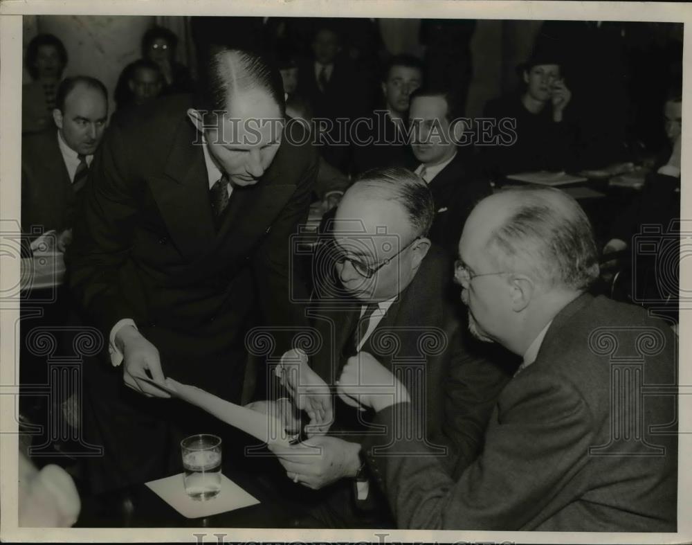 1938 Press Photo National Association of Manufacturers, John Gall, Noel Sargent - Historic Images