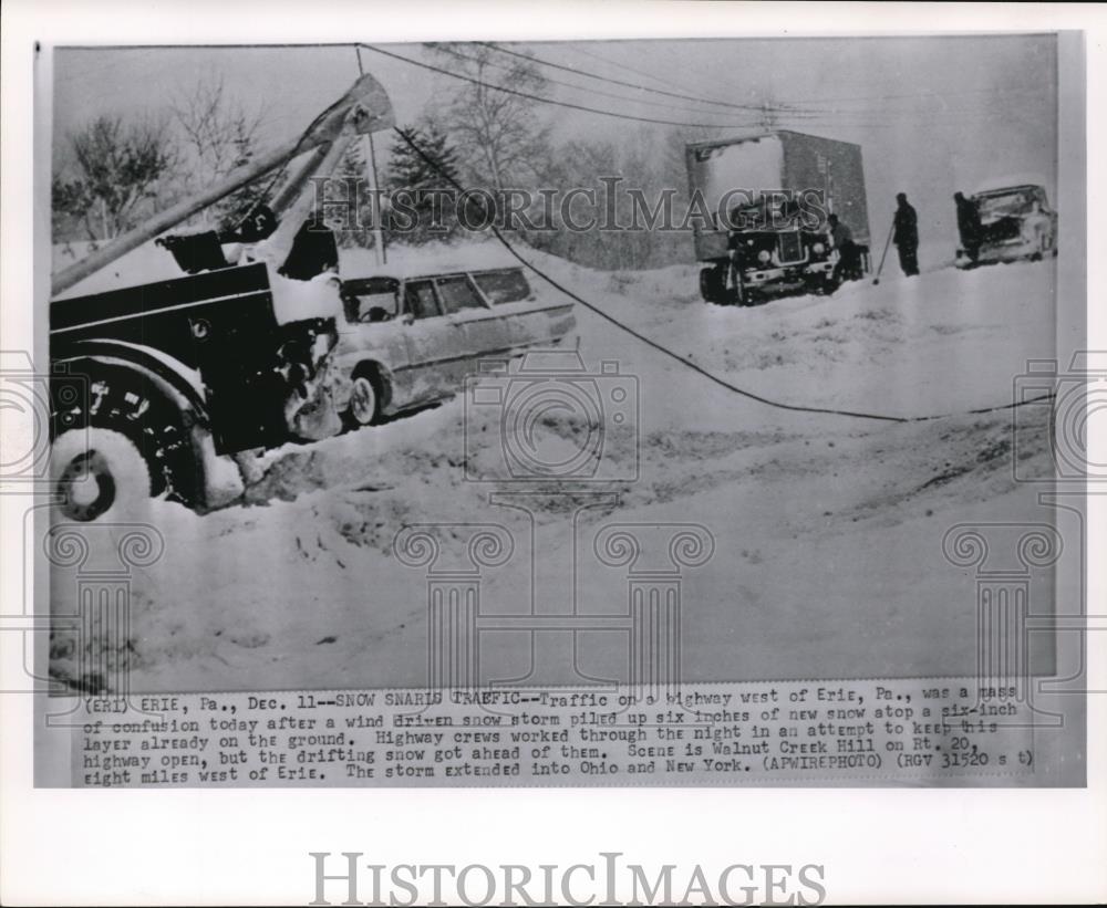 1963 Wire Photo Snow snarls traffic on a highway west of Erie - cvw09456 - Historic Images