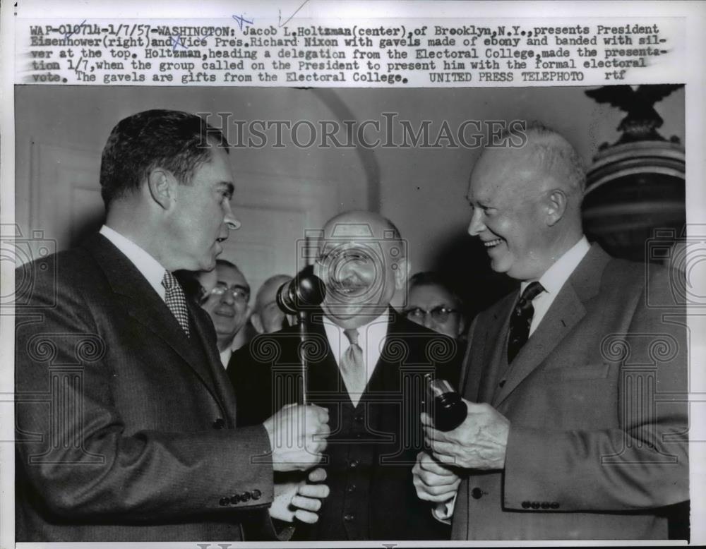 1957 Press Photo Jacob L.Holtzman present a Gavel made of Ebony, banded silver. - Historic Images