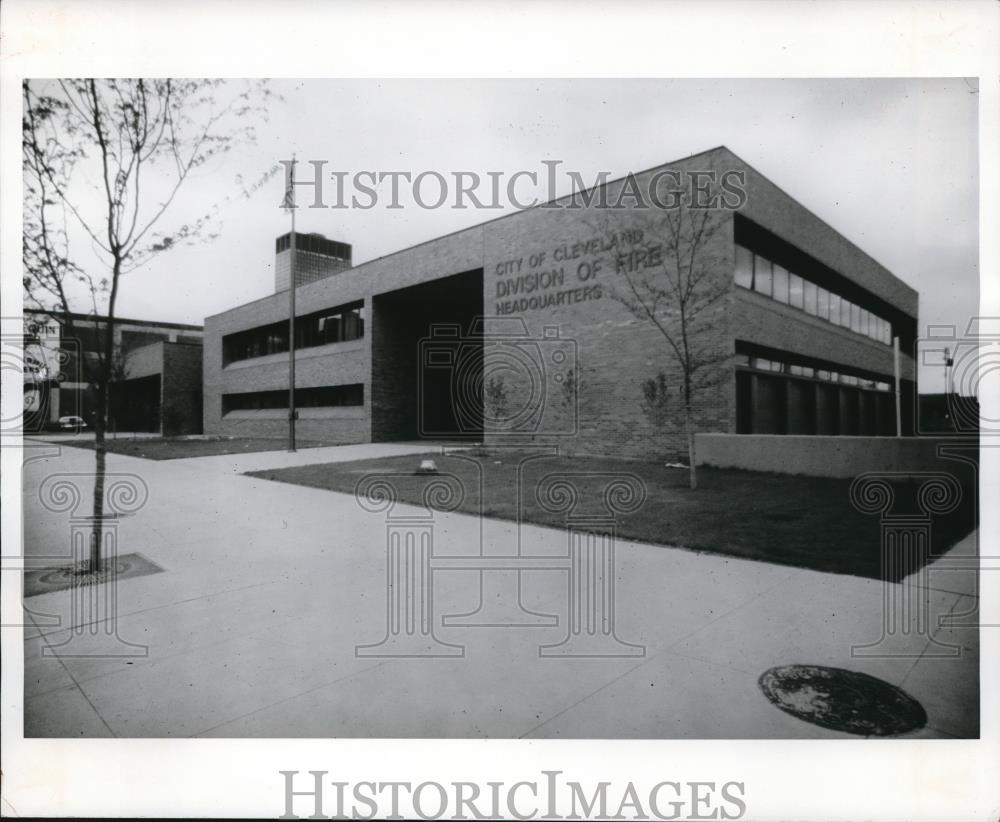 1976 Press Photo The Fire Head Quarters in Superior Avenue Cleveland - Historic Images