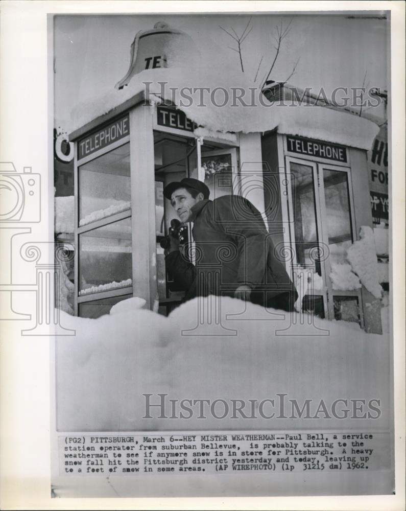 1962 Wire Photo Bell talking to weatherman if there&#39;s snow at Pittsburgh - Historic Images