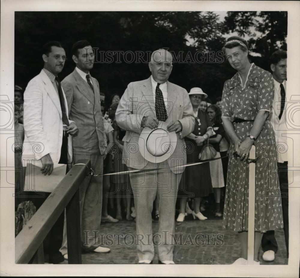 1939 Press Photo Mrs FD Roosevelt. Elwood Waggoner, Aubrey Williams - nee86664 - Historic Images