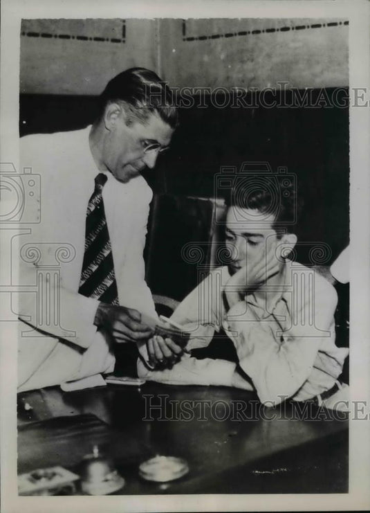 1936 Press Photo Ramon De la Sierra & police Lt Ugo Barbiani - nee86117 - Historic Images