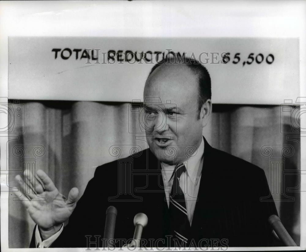 1969 Press Photo Defense Secretary Melvin Laird discusses Vietnam troop cutback - Historic Images