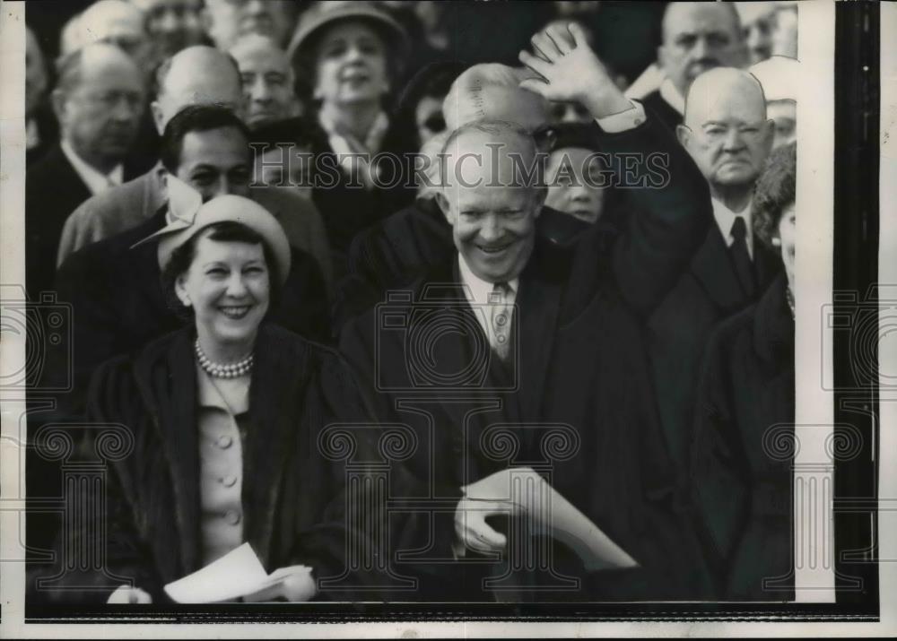 1957 Press Photo President &amp; Mrs Eisenhower as he begins 2nd term - nee84528 - Historic Images