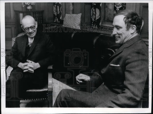 1968 Press Photo Canadian Prime Minister Pierre Trudeau & US Amb H Linder - Historic Images
