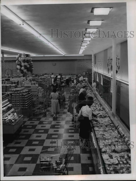 1958 Press Photo Kroger's Lyndhurst Store, Richmond & Mayfield Road - nee85827 - Historic Images