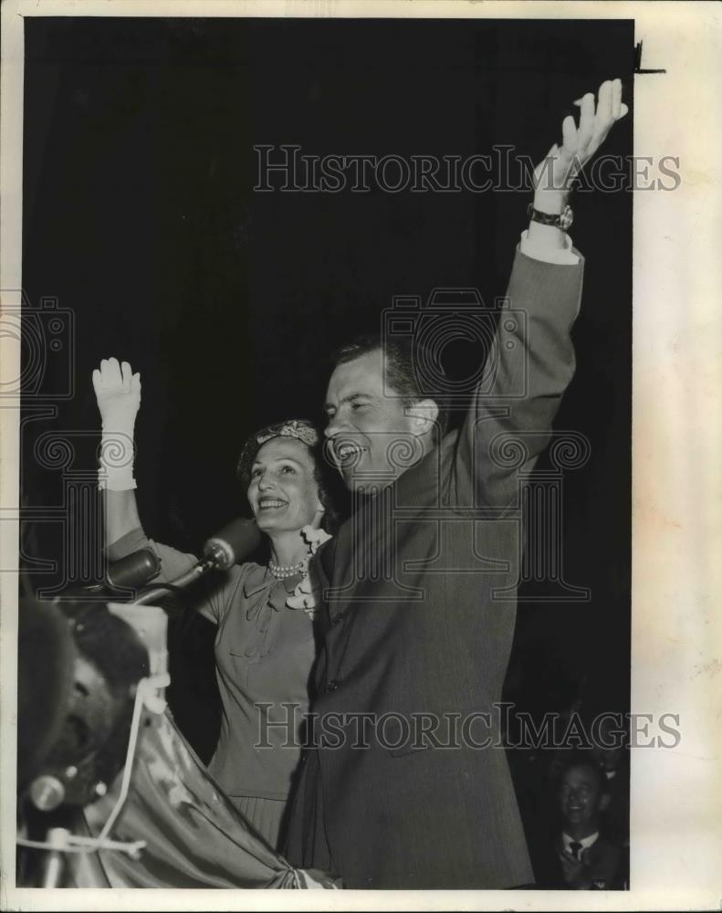 1993 Press Photo Pat and Richard Nixon - cvb00710 - Historic Images