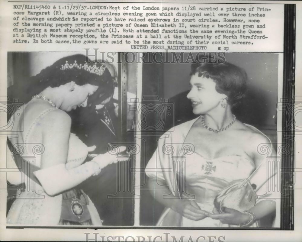 1957 Press Photo Princess Margaret and Queen Elizabeth at British Museum. - Historic Images