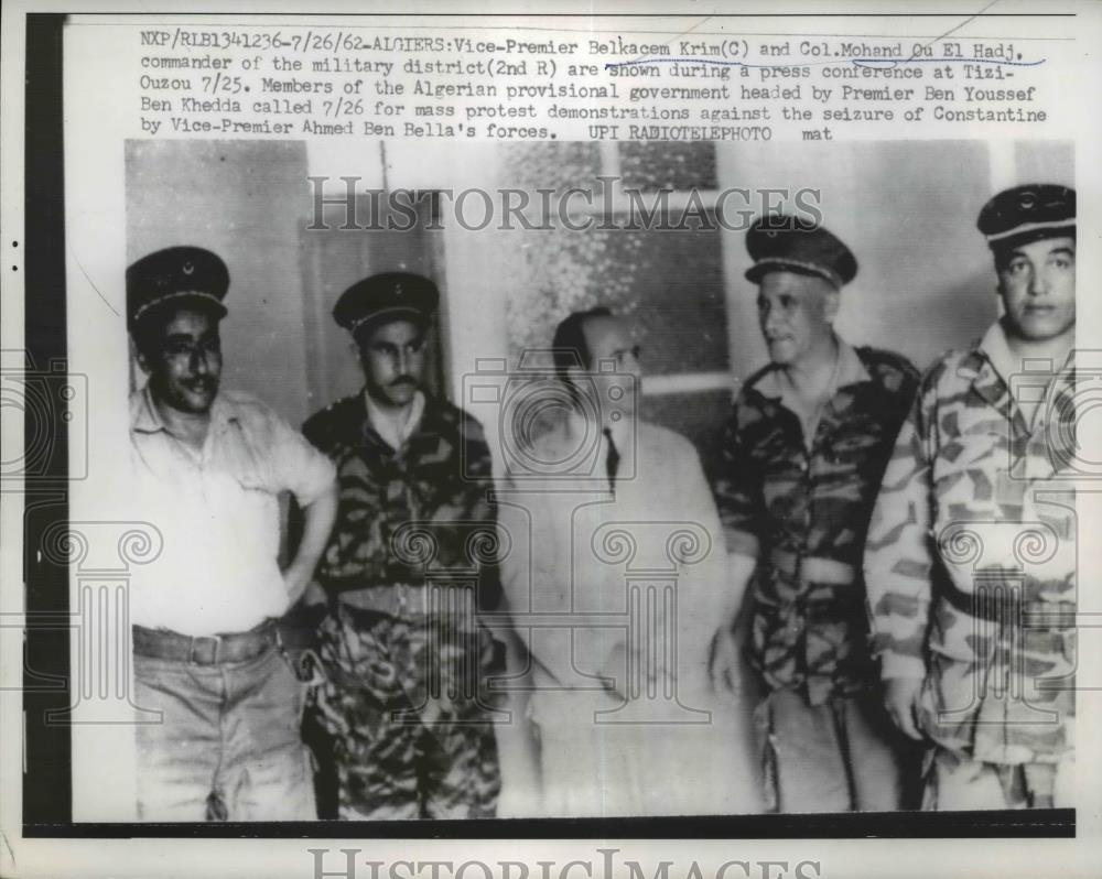 1962 Press Photo VIce Premier Belkacem Krim and Col Mohand Cu El Hadj. - Historic Images
