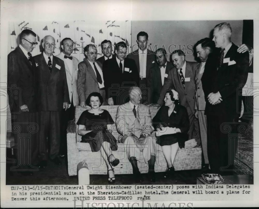 1952 Press Photo Gen.Dwight Eisehower with Indiana Delegate at Sheraton Cadillac - Historic Images