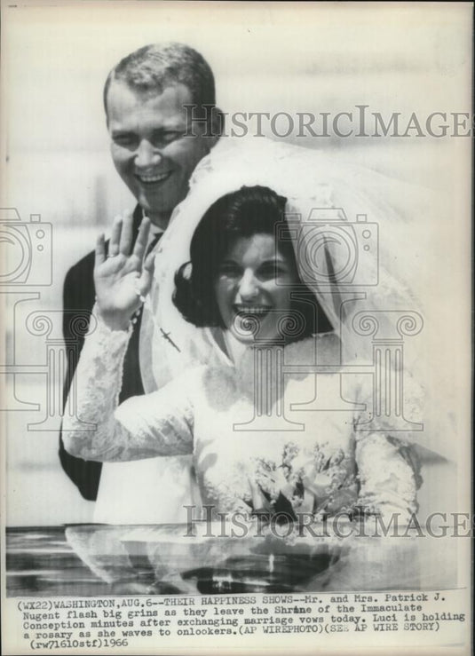 1966 Wire Photo Mr & Mrs Patrick Nugent as they leave Shrine of Immaculate - Historic Images