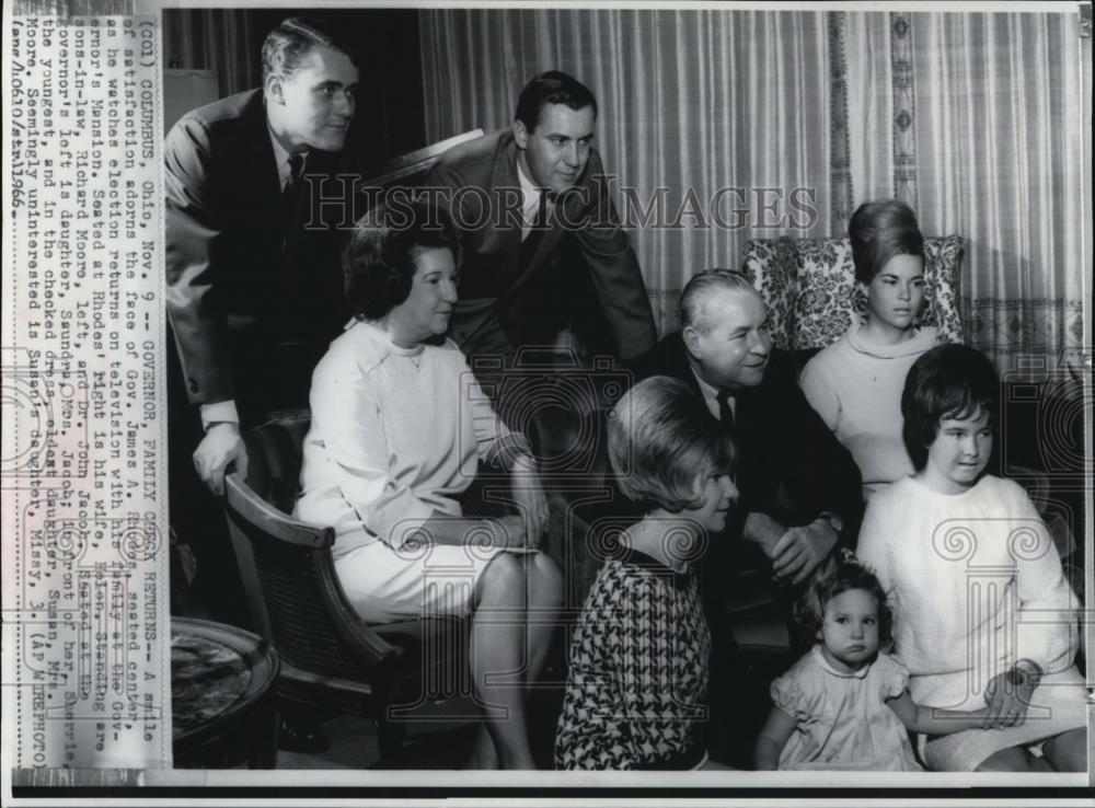 1966 Wire Photo Rhodes family watches election returns on TV at Gov. Mansions - Historic Images