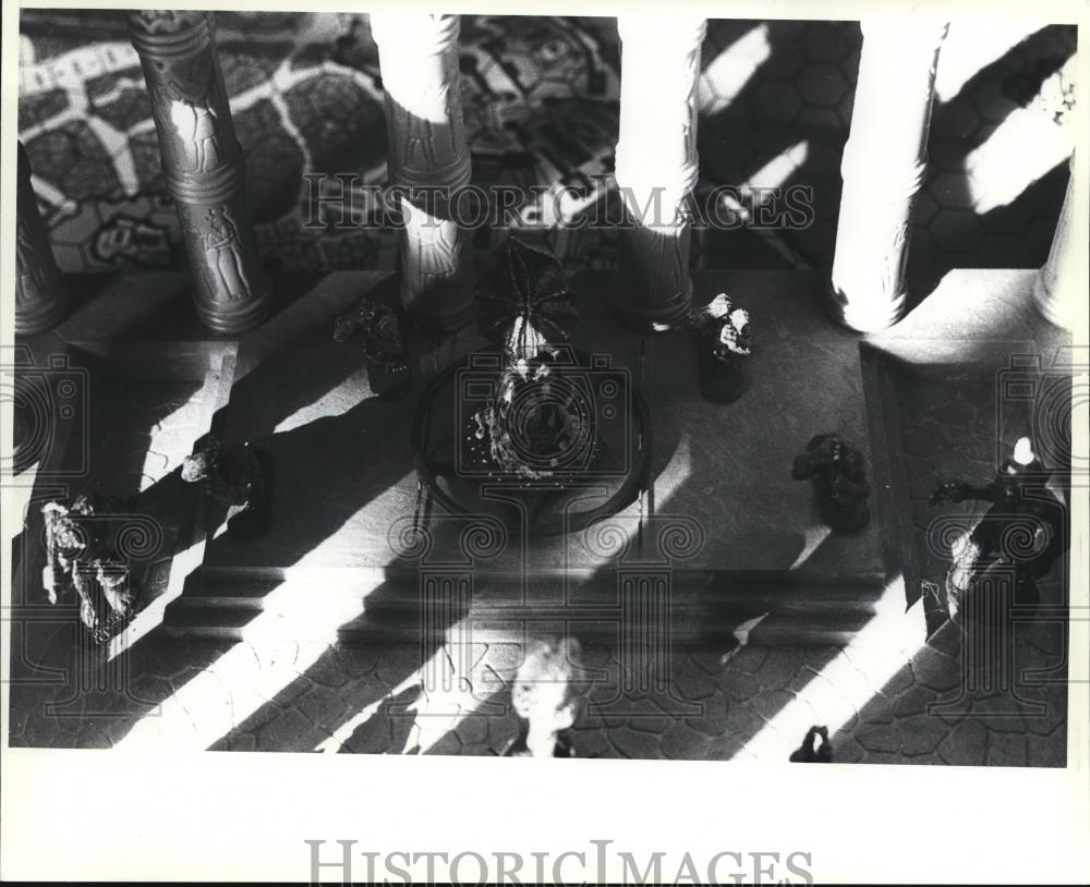 1981 Press Photo Inside the Temple evil High Priest Kaa-Cau - cva78228 - Historic Images