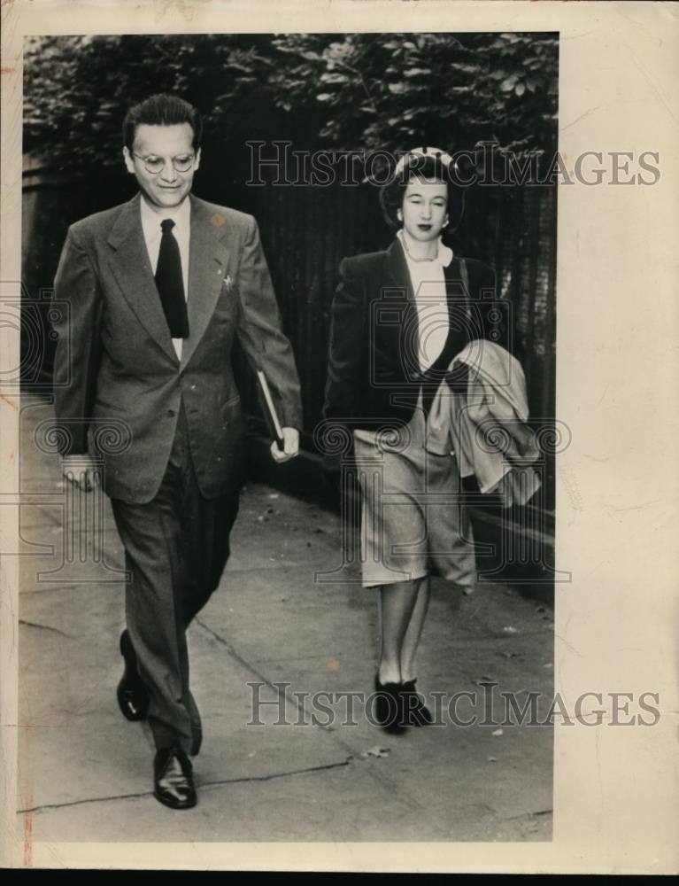 1948 Press Photo Dr Clarence Hiskey Brooklyn Polytechnic Institute &amp; his wife - Historic Images