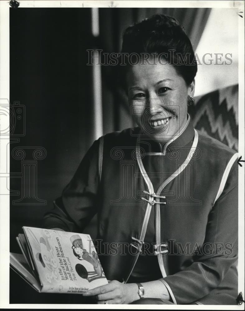 1984 Press Photo Bette Bao Lord, author - cva98229 - Historic Images