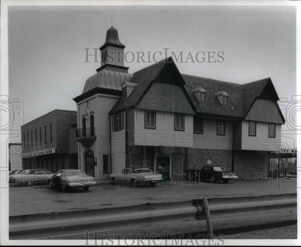 1975 Press Photo Community National Bank, , Northfield &amp; Emry Roads  - cva84644 - Historic Images