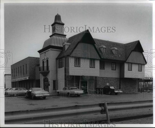1975 Press Photo Community National Bank, , Northfield & Emry Roads  - cva84644 - Historic Images