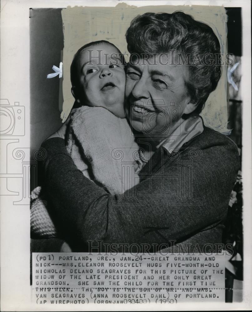 1950 Wire Photo Mrs. Roosevelt hugs her 5 month old grandchild for the 1st time - Historic Images