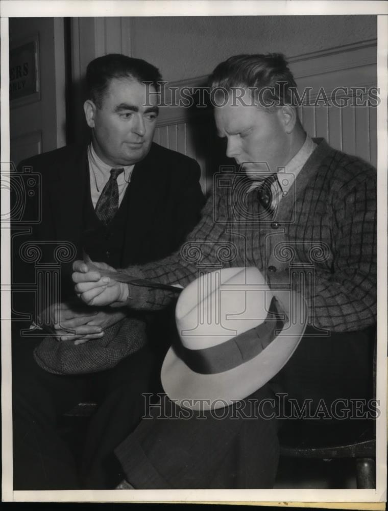 1936 Press Photo Ralph V Savage and Charles A Clark arrested on Robbery Charges - Historic Images