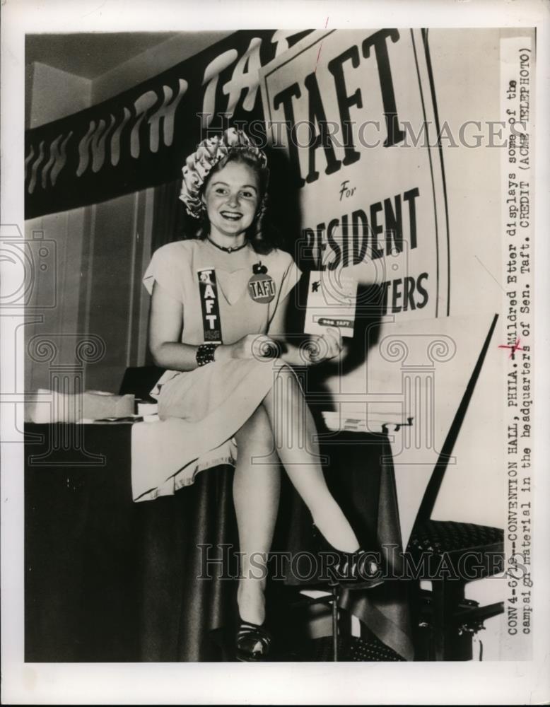 1948 Press Photo Mildred Etter In The Headquarters Of Senator Taft - nee89121 - Historic Images