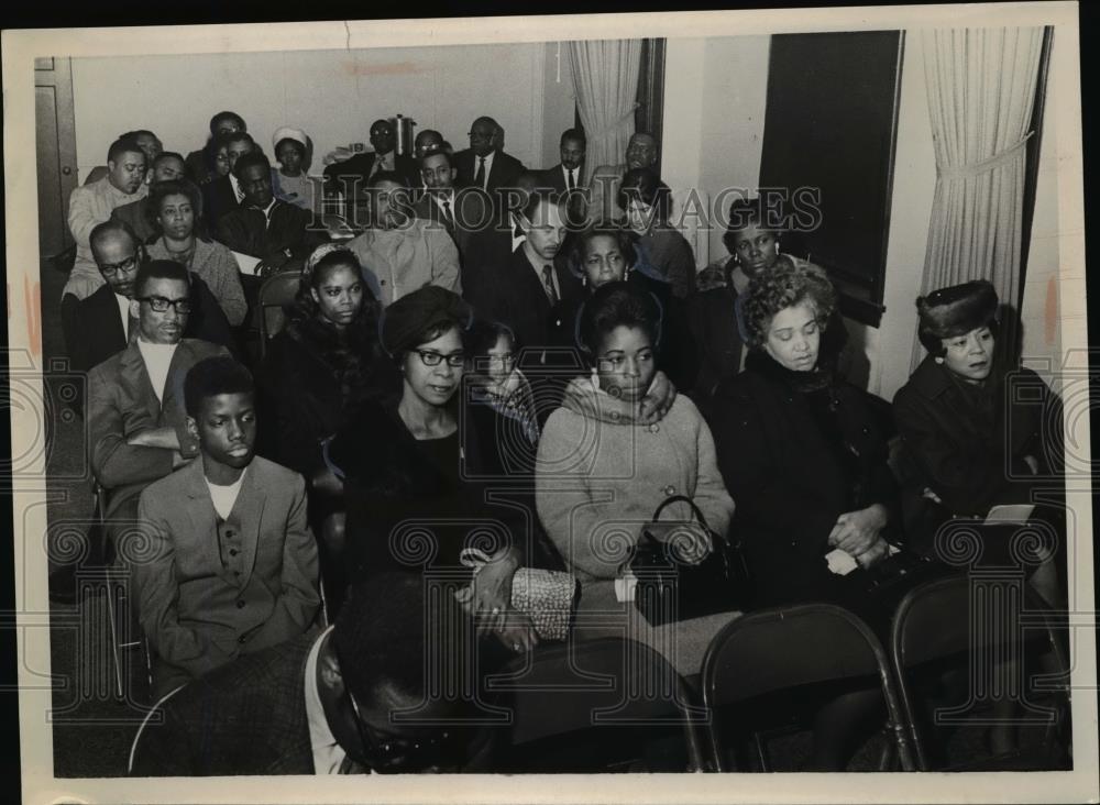 Press Photo Committee of Black Concern at Spelling Jr HS in Cleveland Ohio - Historic Images