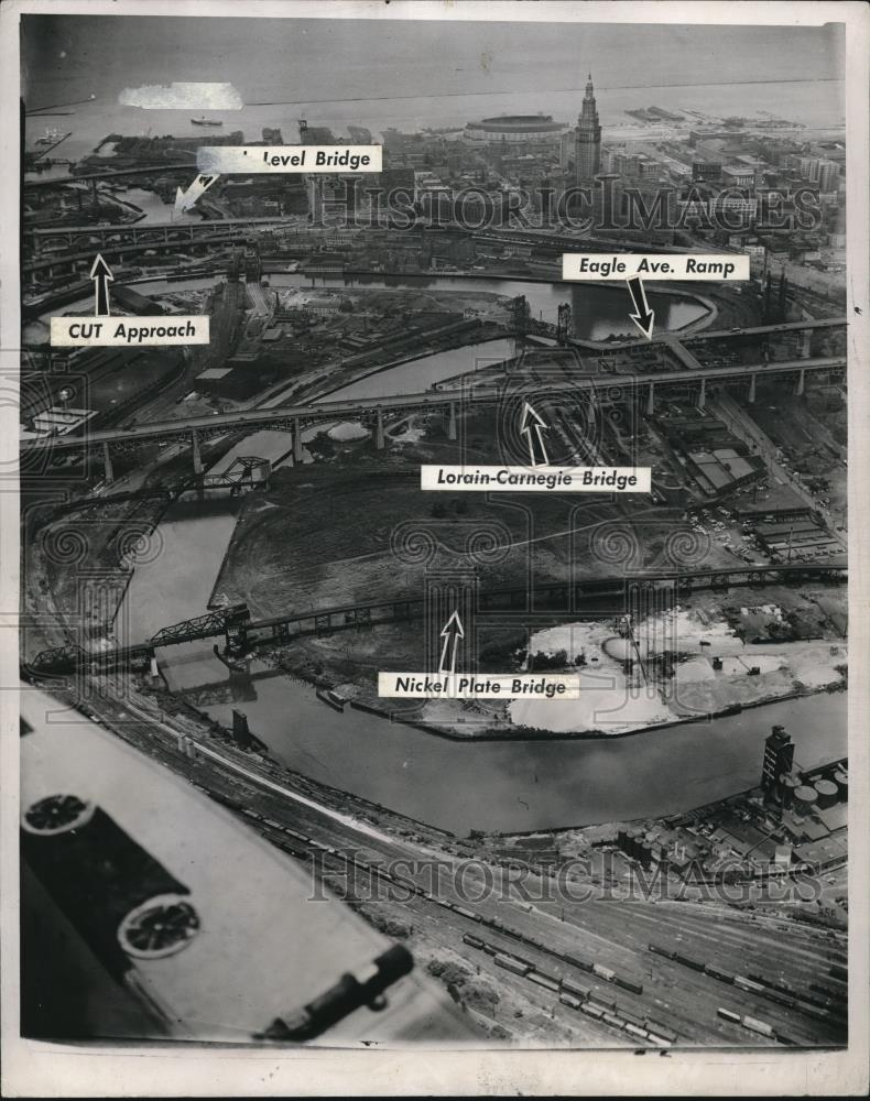 1948 Press Photo Aerial view of Cuyahoga River Valley  - cva88838 - Historic Images