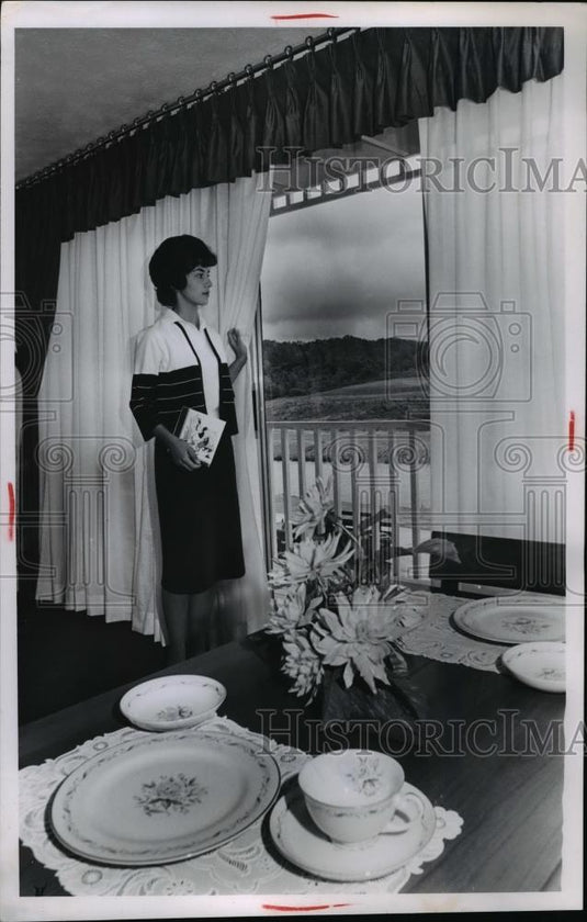 1964 Press Photo Garden View Form Pleasant Lake Apartment - nee85854 - Historic Images