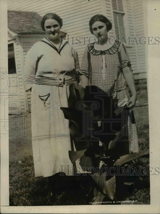 1924 Press Photo Mrs Anna Sophie Hight & daughter Mildred, Husband poisoned her - Historic Images