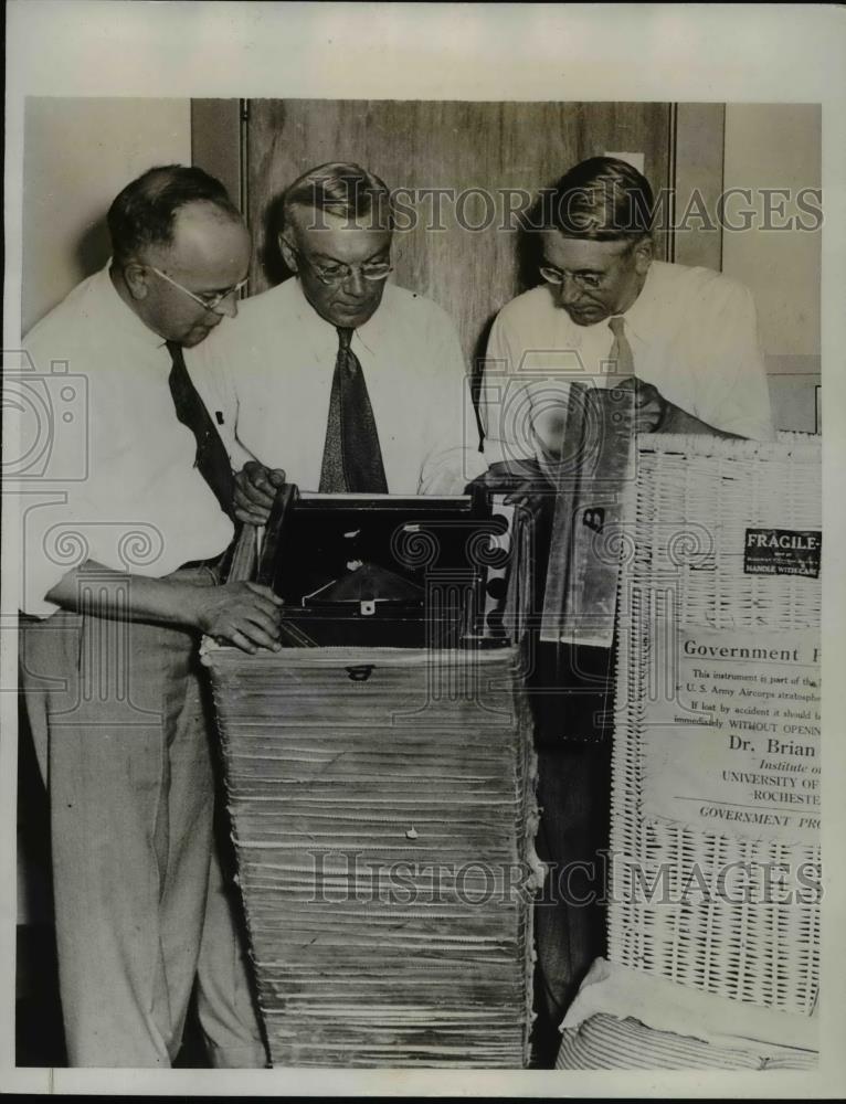 1934 Press Photo Henry Kurtz, Dr WB Rayton, Prof Floyd Fairbanks - nee86072 - Historic Images