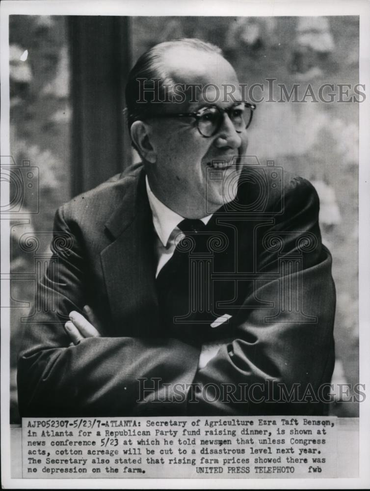 1958 Press Photo Ezra Taft Benson, U.S. Sec of Agriculture at Republican Dinner - Historic Images