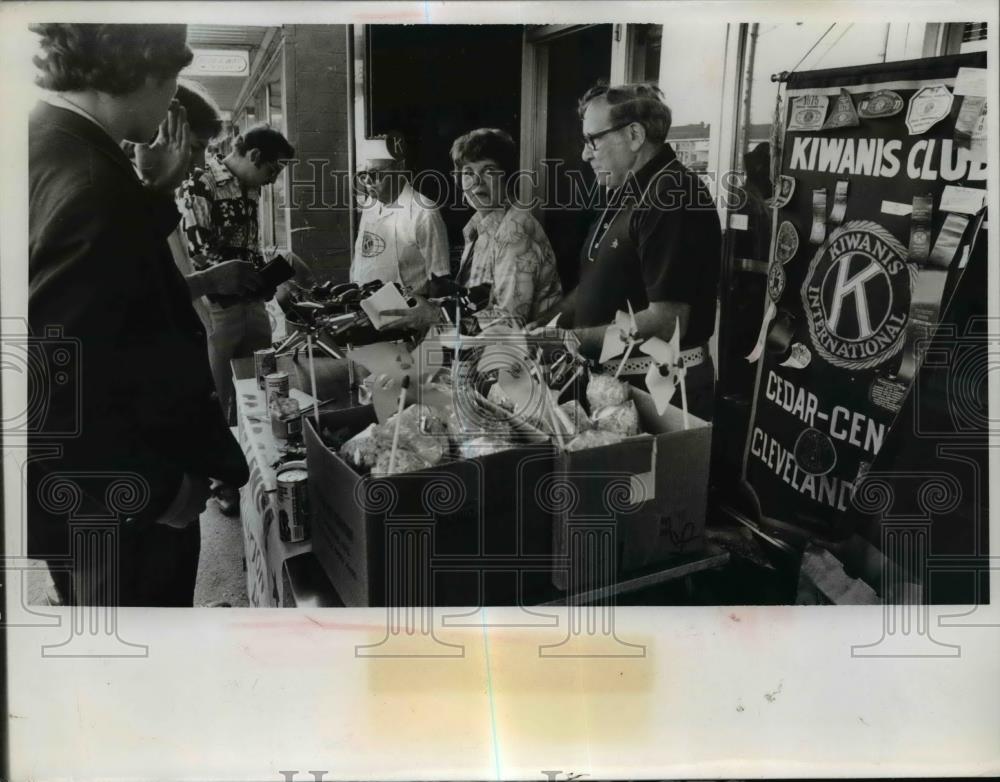 1978 Press Photo Kiwani Club of Cleveland Ohio Harry Kumin, Rae Bradley - Historic Images