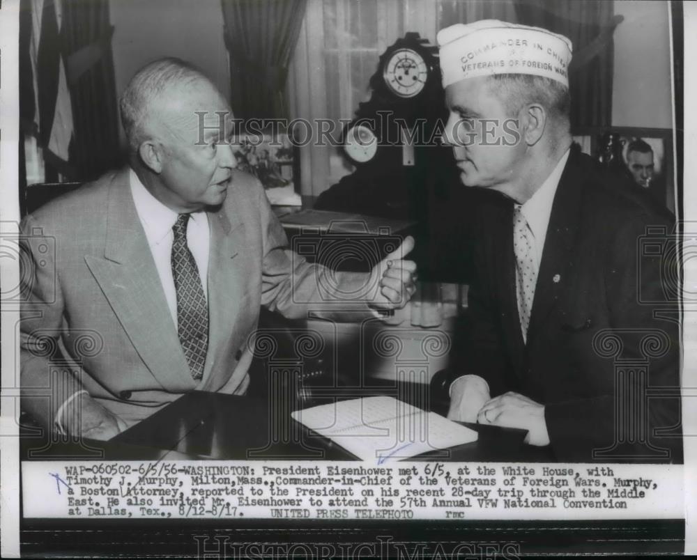 1956 Press Photo President Eisenhower &amp; American Legion&#39;s Timothy Murphy - Historic Images