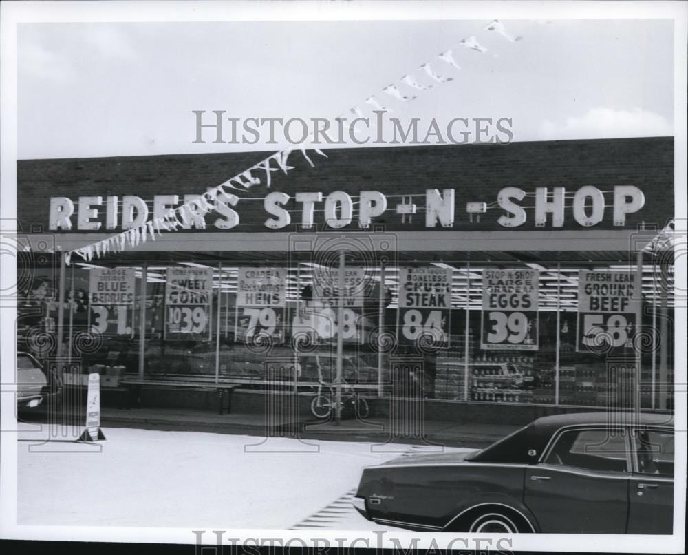 1970 Press Photo Reider&#39;s Stop and Shop, Broadway - cva95243 - Historic Images