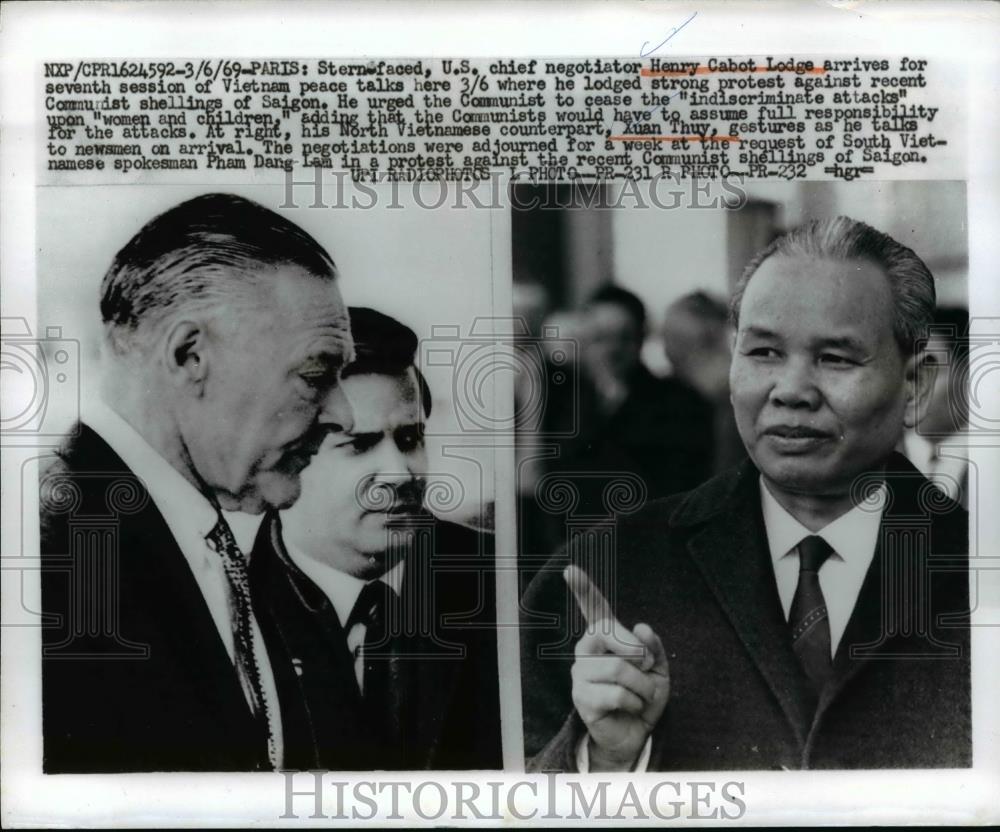 1969 Press Photo Henry Cabot Lodge and Xuan Thuy arrived at Vietnam Peace talks - Historic Images
