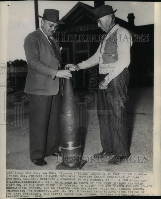 1945 Wire Photo Friendly Memorial to Late Roosevelt - cvw12308 - Historic Images