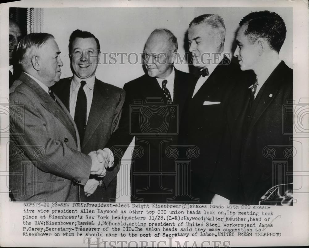 1952 Press Photo Pres. Dwight Eisenhower with CIO Top Executives. - nee84084 - Historic Images