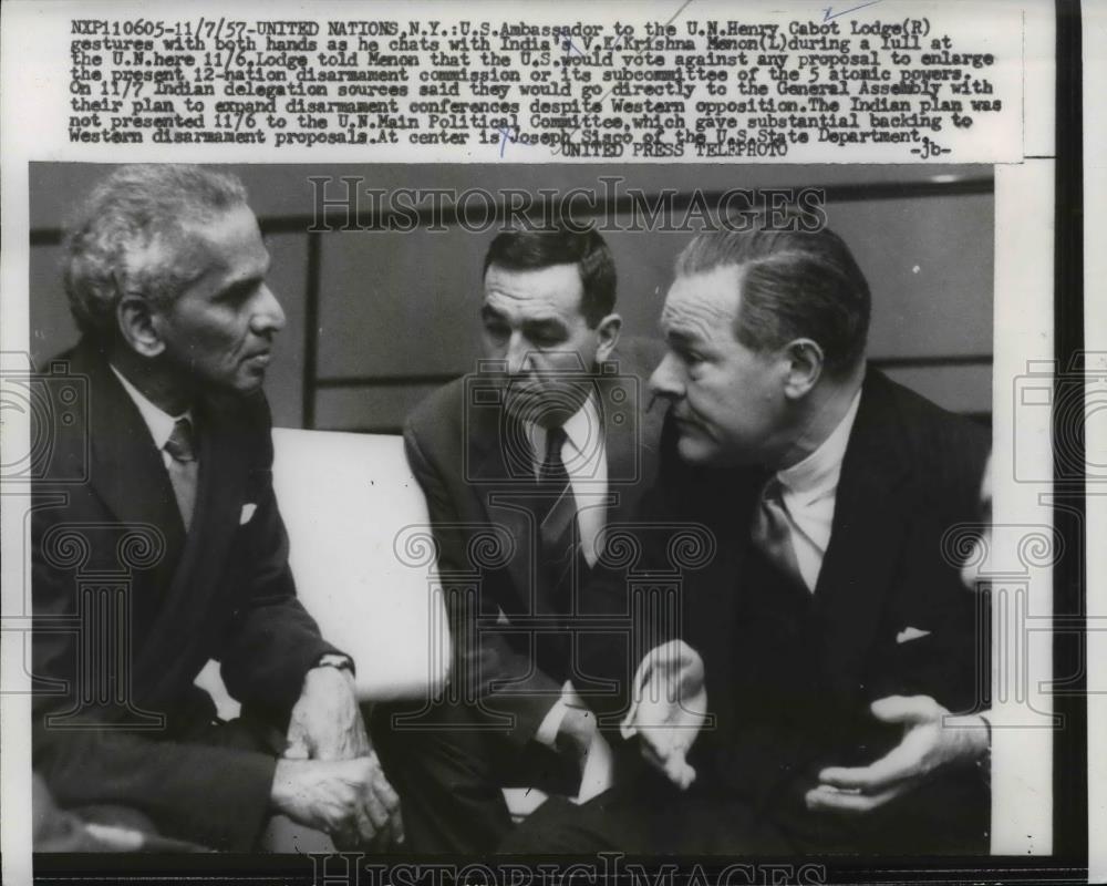 1957 Press Photo US Ambassador Henry Cabot Lodge,India&#39;s VEK Menon at UN - Historic Images